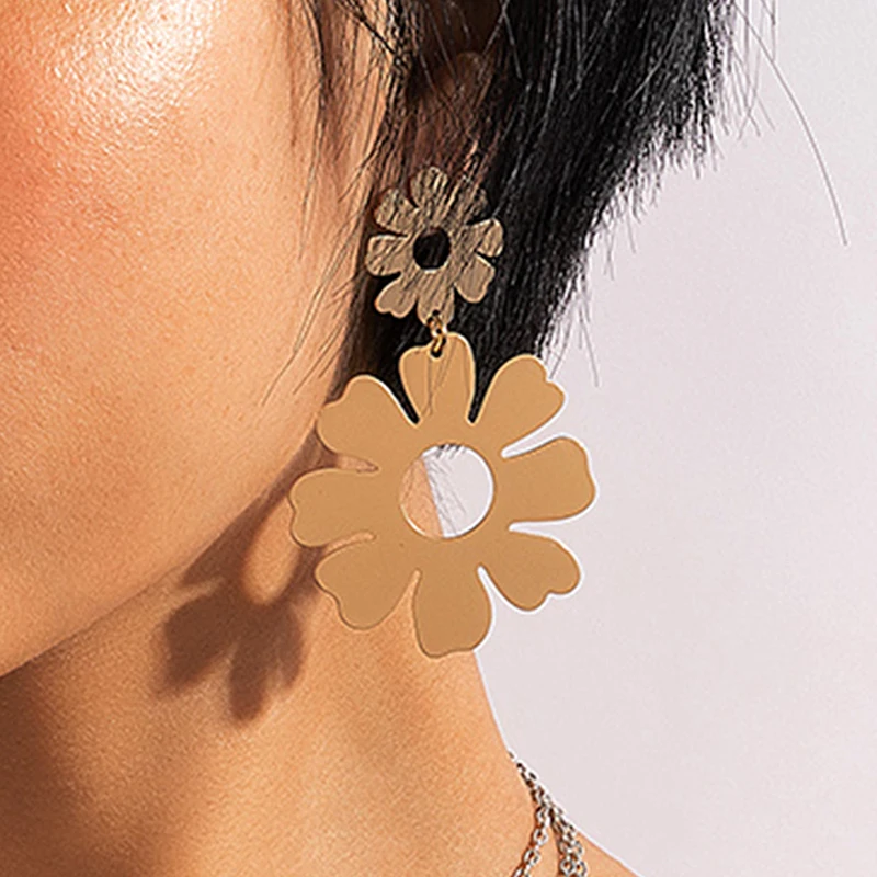 

Tocona, богемные простые Подвесные серьги в виде подсолнуха для женщин, Необычные полые серьги, украшения для вечерние ка на вечеринку 17639