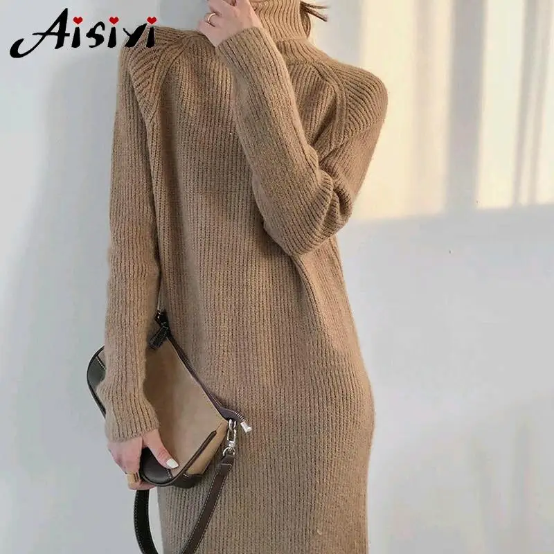 Платье свитер с высоким воротом женское зимнее теплое длинным рукавом реглан до