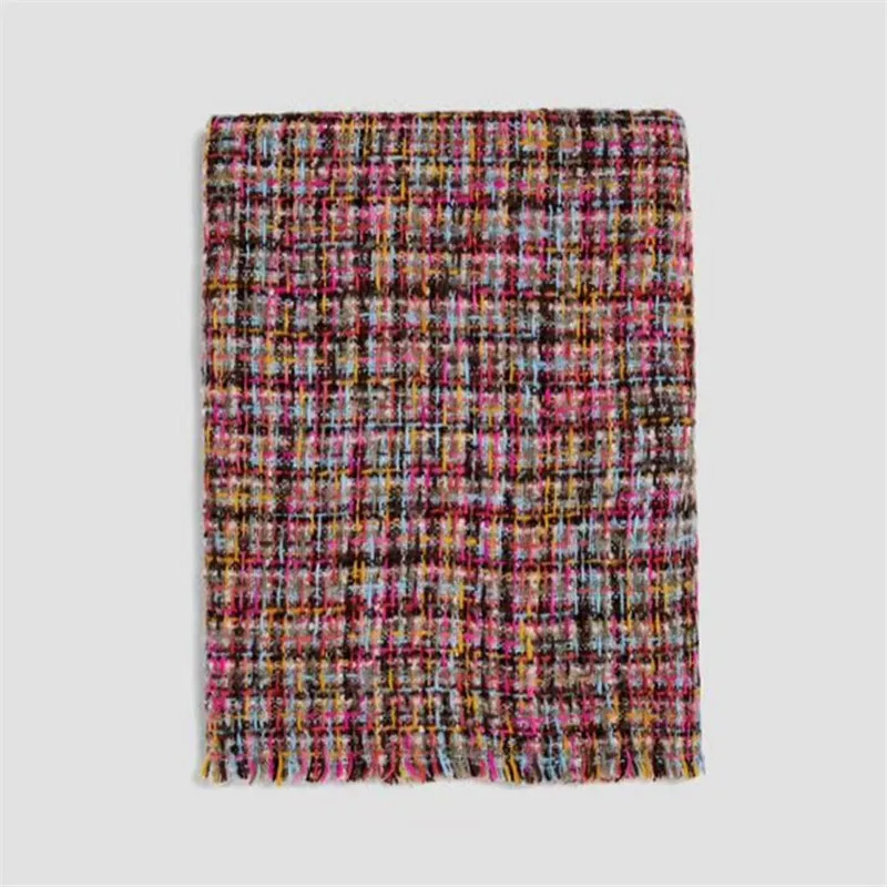 

New Style Woven Scarf In Autumn and Winter 19, Women's Small Fragrance Style Color Woven Scarf. Cashmere Like Fringe Warm Shawl