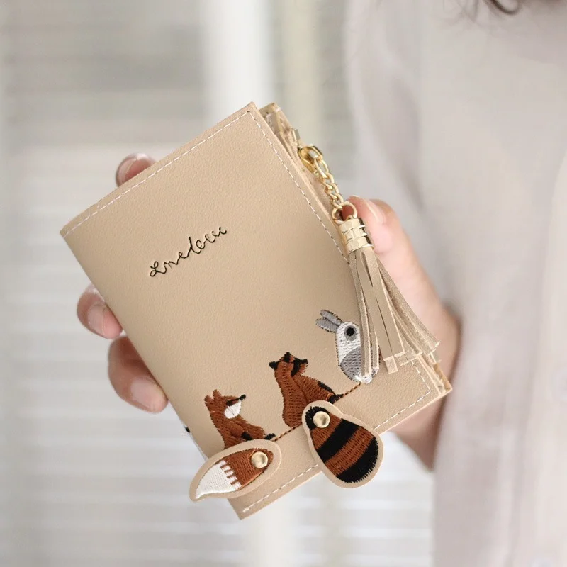 

Women's Embroidery Thread Cute Short Cartoon Tassel Zipper Wallet