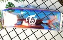 TWICE Kpop чехол для карандашей GOT7 TWICE EXO Seventeen разноцветный Радужный лазерный чехол для карандашей ПВХ сумка для канцелярских принадлежностей Милая коробка для карандашей - Цвет: TWICE