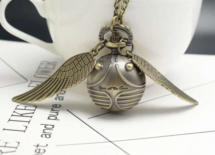 Retro Snitch Ball Shaped Potter Quartz Pocket Watch Fashion Sweater Angel Wings Necklace Chain Gifts for Men Women kids