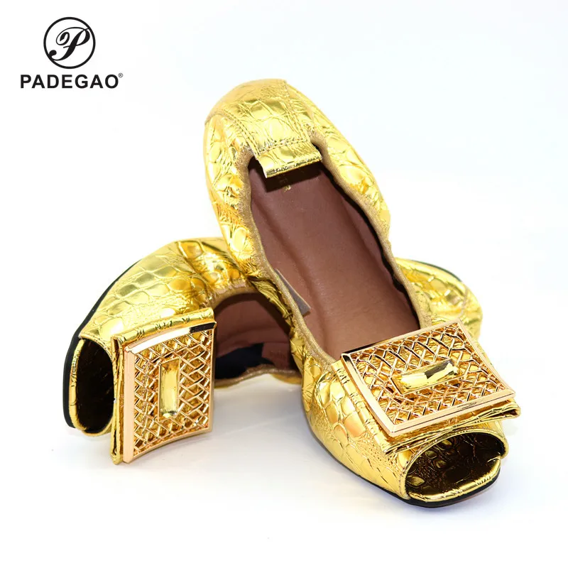 Женские балетки из натуральной кожи на плоской подошве | Обувь