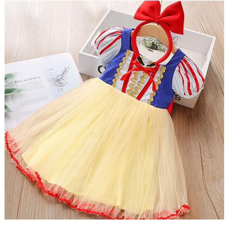 

Girls Snow White Dress Cute Puffy Sleeve Mesh Princess Dress Sweet Short Sleeve Skirt Free Headband Princess GD51