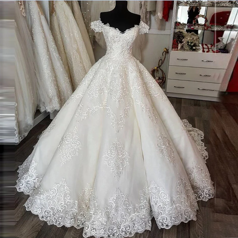 Свадебное платье с открытыми плечами шнуровкой и коротким рукавом|Свадебные