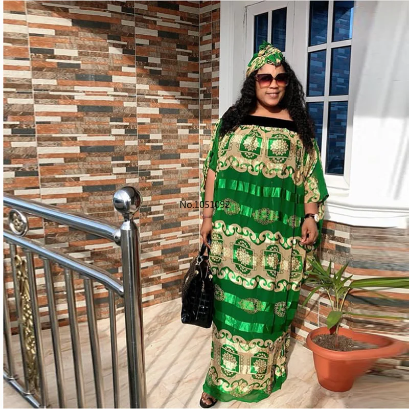 Женское длинное платье с рукавами летучая мышь зеленое блестящее в стиле Анкары