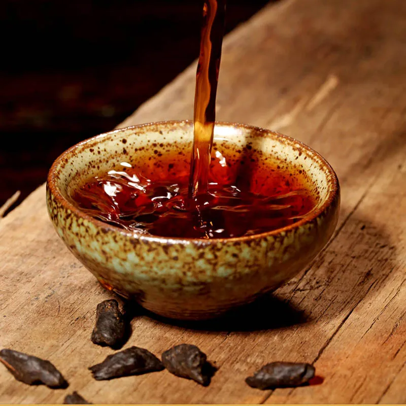 Чай Pu'er склеивающий ароматный чай ископаемый сломанный серебряный старый