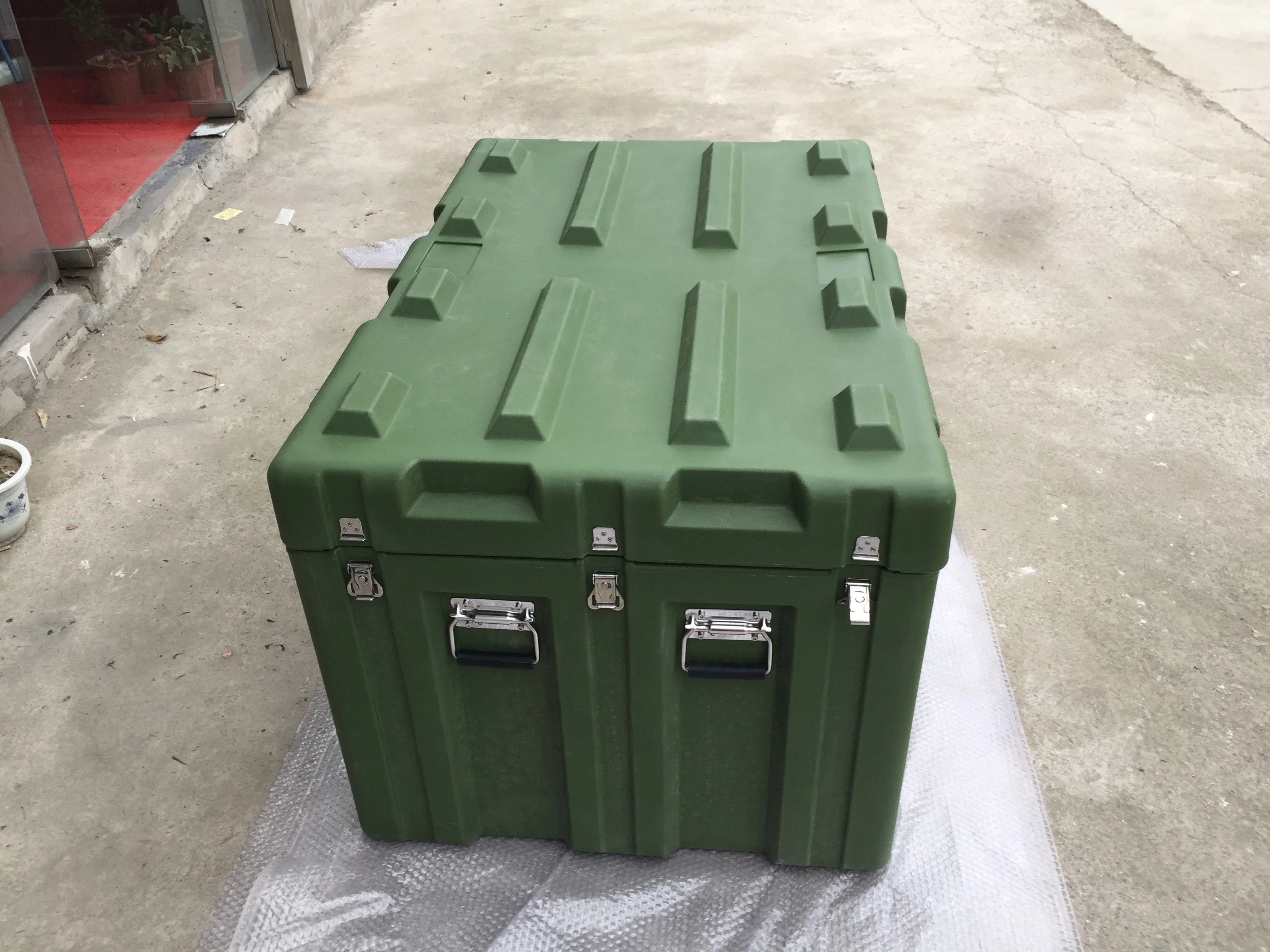 للبيع تريكاسيس OEM/ODM جودة عالية مقاوم للماء معدات عسكرية البلاستيك إسقاط الحال RS880A