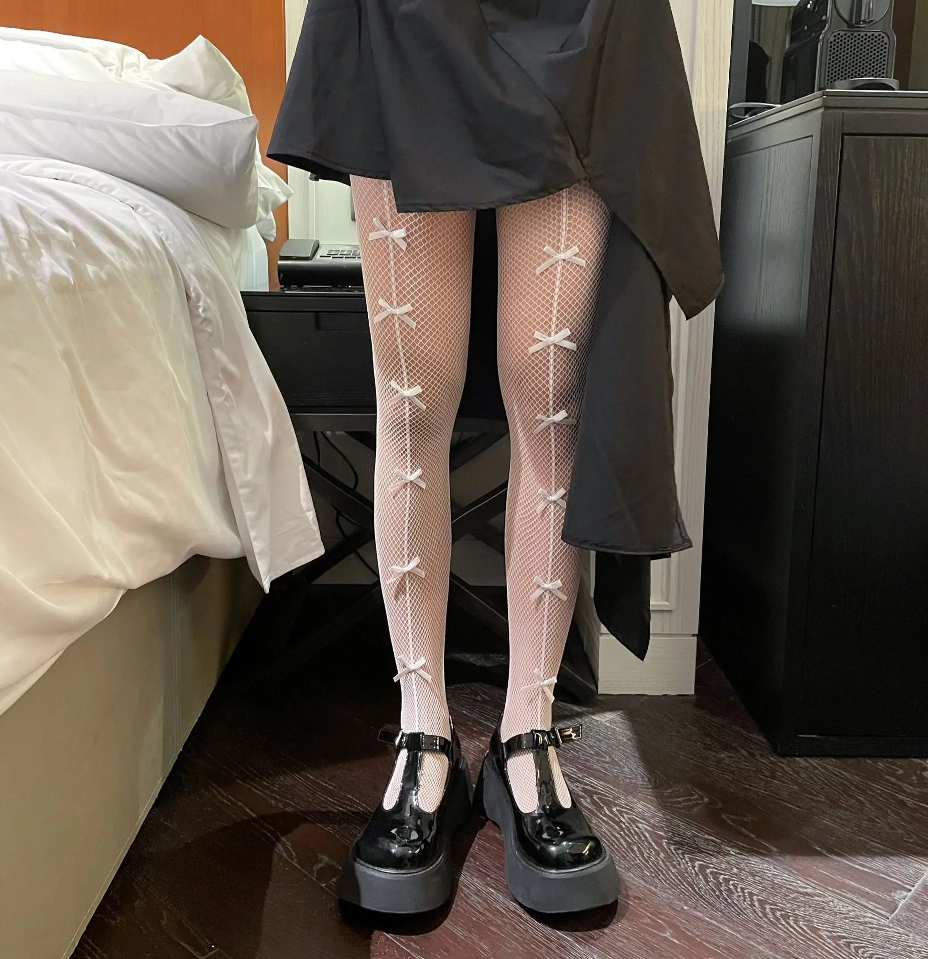 

Fashion Fishnets Lace Fishnet Socks Funny Bow Bowknot Honeycomb Bows Women Leg Stockings Over The Knee Long Thigh High Woman