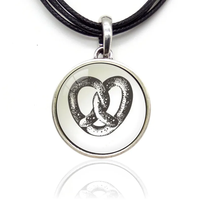 Традиционные ожерелья-подвески в стиле Баварской крадель Очаровательные