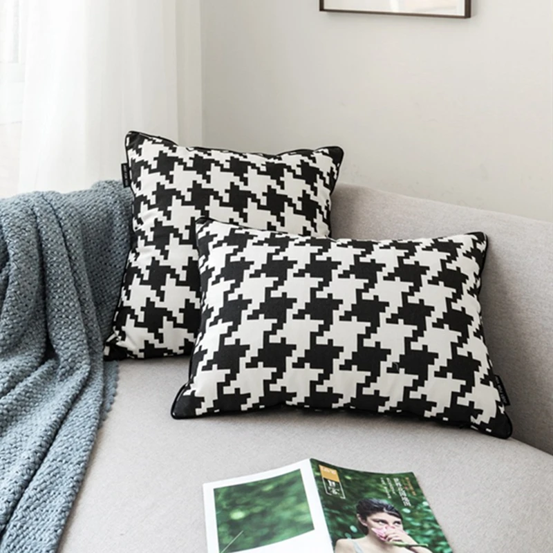 

Classic Black and White Houndstooth Decorative Boho Throw Pillow Covers, Scottish Houndstooth Jacquard Pattern Cushion Covers