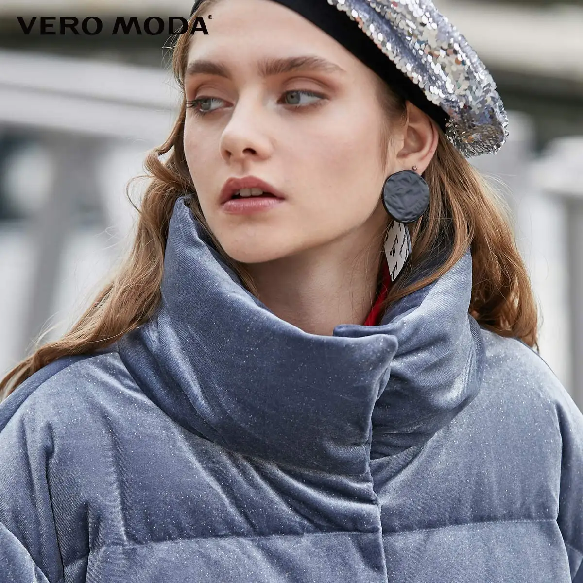 Женский короткий пуховик из глянцевой ткани Vero Moda | 319423519 Женская одежда