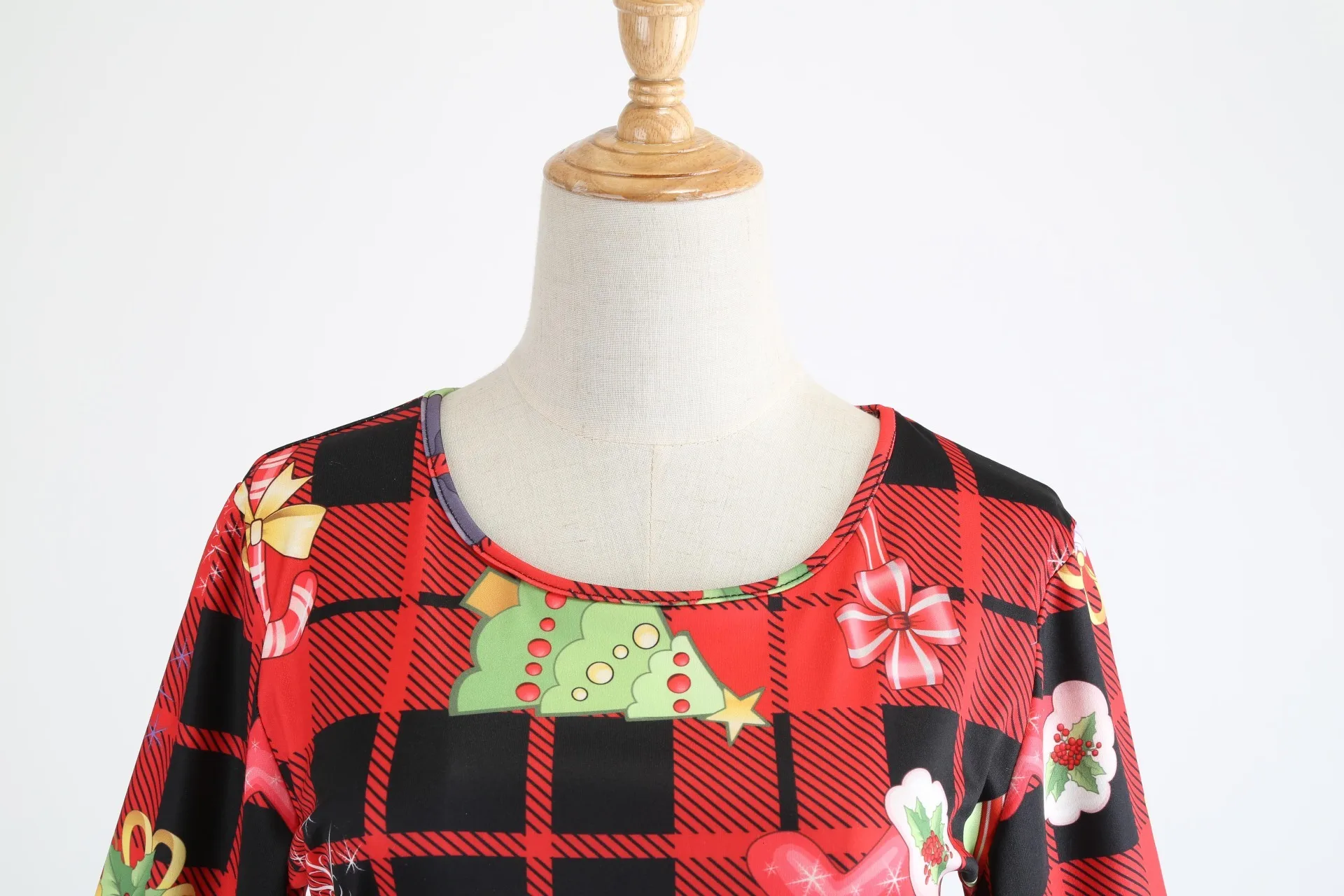 Летнее женское платье сексуальное тонкое элегантное желтое однотонное с