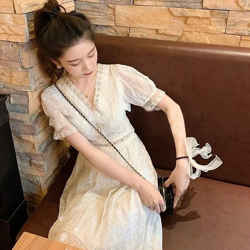 

2021 Summer French Elegant Midi Dress Women V-neck Short Sleeve Evening Party Dress Female Fairy Beach One Piece Dress Korean