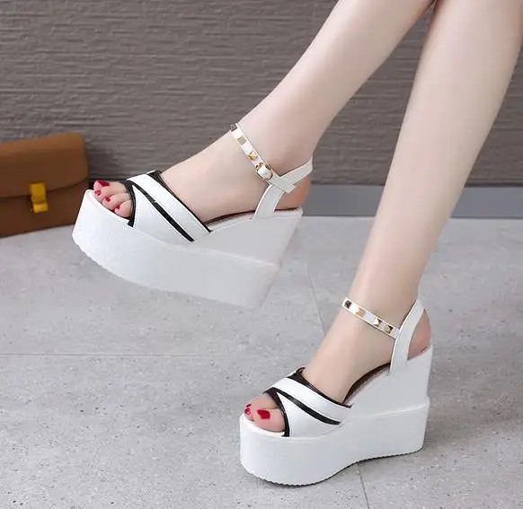 Сандалии женские на очень высокой танкетке 12 см туфли лодочки открытый носок