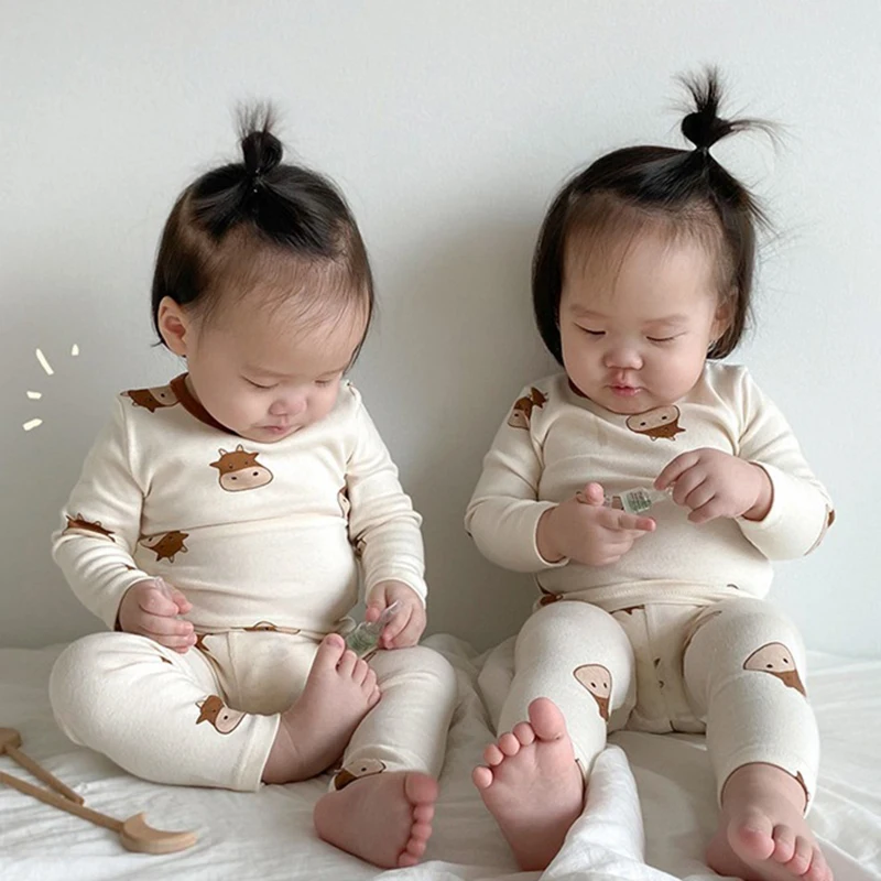 Одежда для новорожденных костюм на весну и осень пижамный комплект маленьких