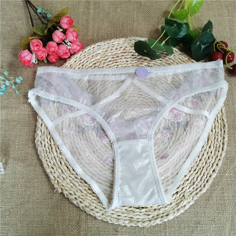 

E576Silver Women Lace Panties Seamless Panty Breathable Briefs For Women Cotton Crotch Low Waist Transparent Underwear Intimates