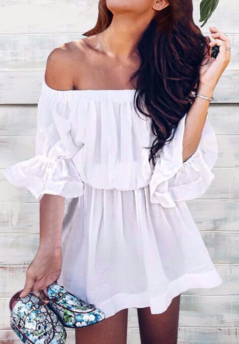 Женское платье с открытыми плечами расклешенными рукавами свободное плотное