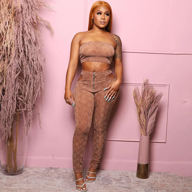 

Комплект женский облегающий телесного цвета, пикантная блузка с завышенной талией, брюки на молнии, комплект из двух предметов