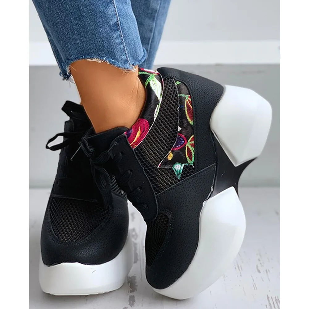 

SaraIris Summer Beathable Mesh Sneakers Women Print High Sneakers Ladies lace-up Height Increasing Shoes