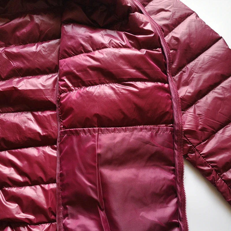 Женская куртка с капюшоном ультратонкая теплая на 90% утином пуху размера плюс 7XL