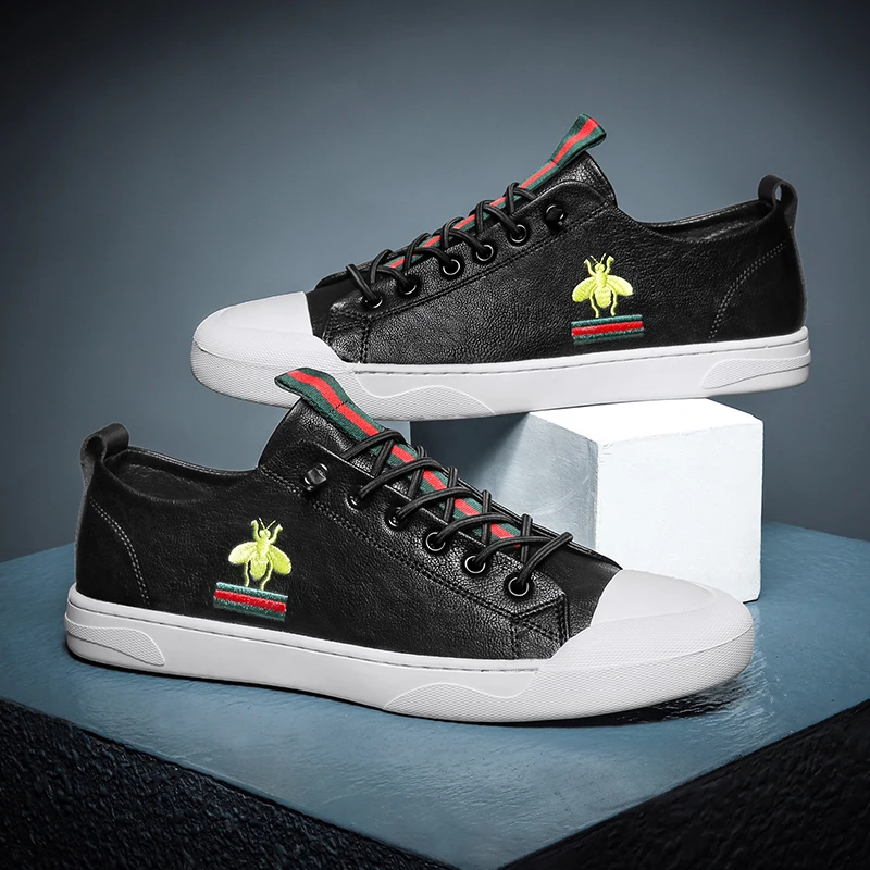 

2021 Breathable Casual Shoes Mens Pu Leather Comfort Sneakers Slip On Transparent Sole Mans Leisure Shoes Tide shoes Solid Color