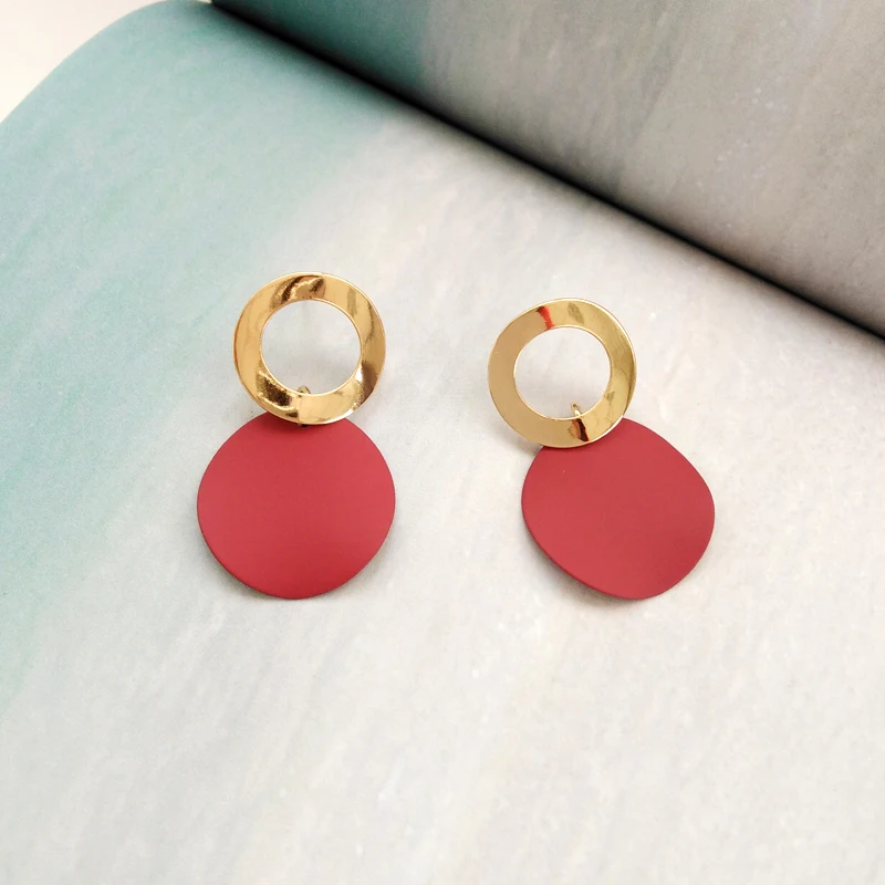 Самые продаваемые товары Простые полые металлические круглые серьги гвоздики