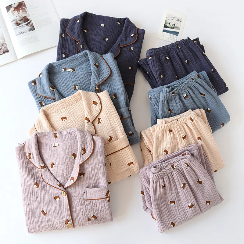 

Пижама из хлопка и крепа, с длинным рукавом, для весны, с отворотами, с мультяшным принтом, для отдыха, размера плюс, домашний комплект из двух...