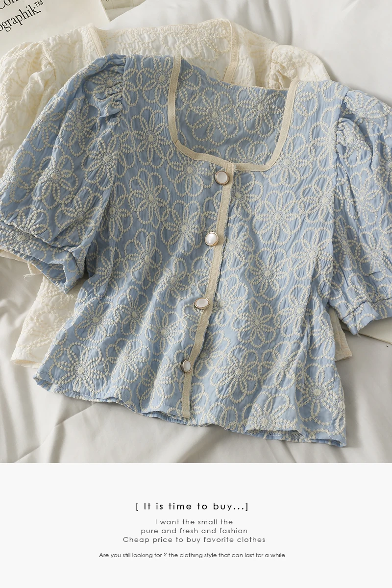 

Summer retro single-breasted square collar blouse girls embroidered bubble sleeve Shirt