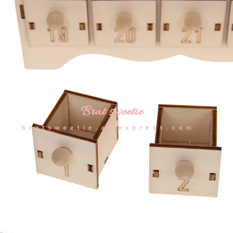 Деревянный Рождественский календарь с 24 куб ящики для хранения багажа обратный