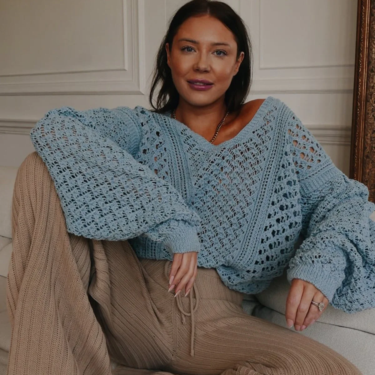 

2020 Fall New Women's Solid Color Loose Knit Tops Sexy V-neck Hollow Sweater Puff Sleeve Thin Ladies Sweater