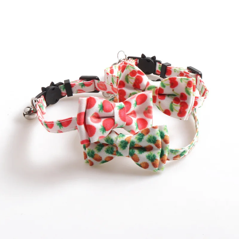 Ошейник для кошек с милым галстуком бабочкой и колокольчиком регулируемые