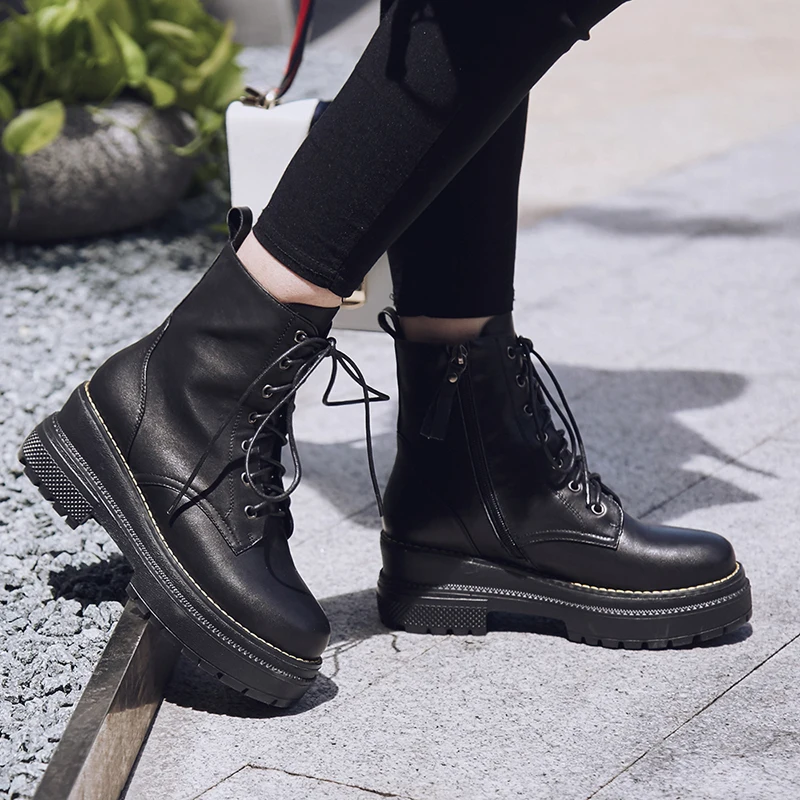 

Genuine Leather Women's Ankle Motorcycle Boots Vintage Retro Side Zipper Thick Heels Winter Boots Shoes Woman