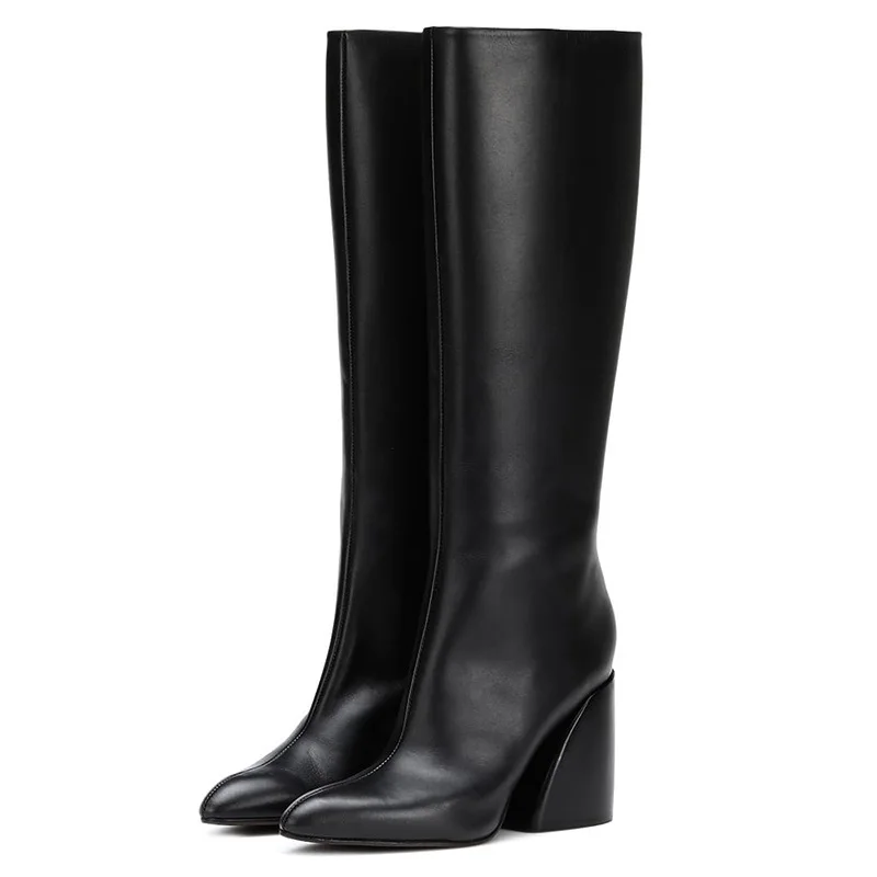 Женские сапоги с острым носком черные до колена на молнии высоком каблуке