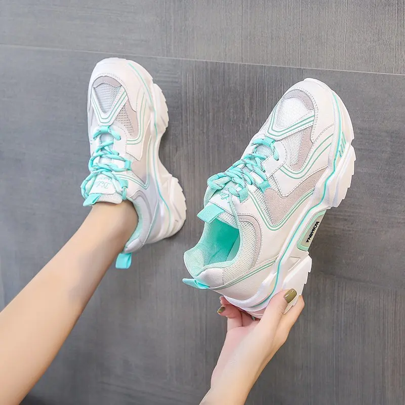 

Women Platform Chunky Sneakers Designers Fashion Lace Up Casual Shoes Woman Breathable Old Dad Shoes Ladies white