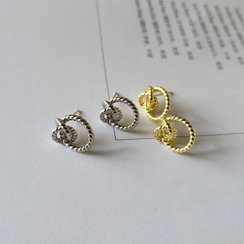 Peri'sBox золотые гнутые серьги-кольца элегантный шнурок серьги с двойными маленькими обручами тройной круг минималистичные серьги для женщин