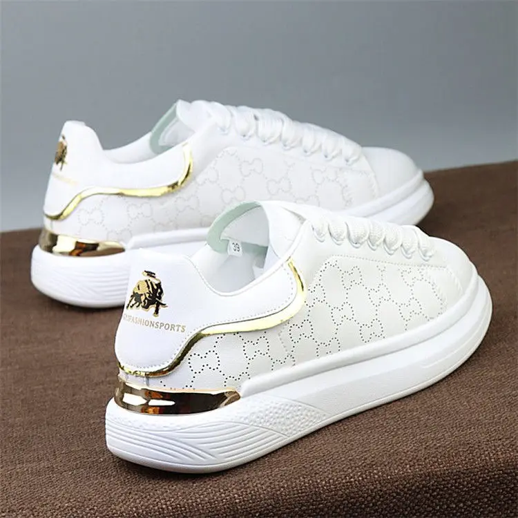 

High-quality couple white shoes 2021 new men's white board shoes increase the trend of thick-soled casual women's shoes