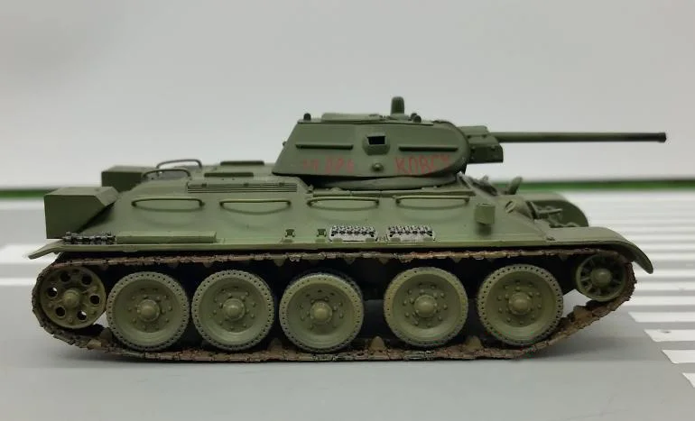 Модель трубача № 1:72 времен Второй мировой войны советский Танк среднего размера