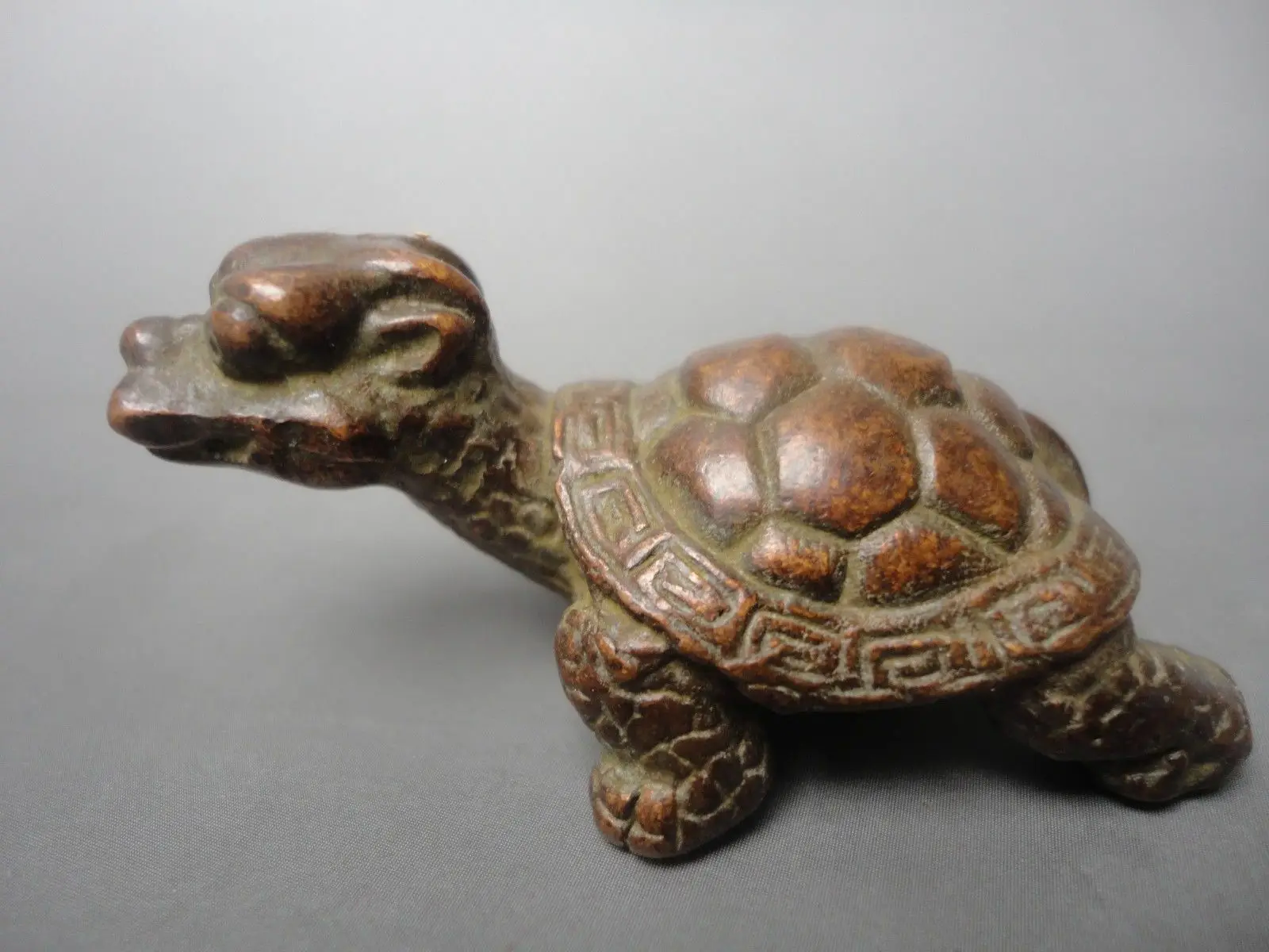 

Соберите старую китайскую бронзовую резьбу, милая черепаха, подвеска, бумажное украшение