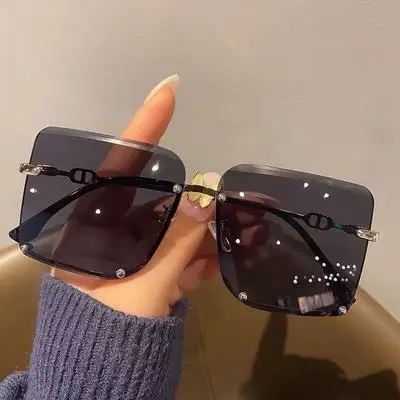 

Frameless Square Sunglasses For Women Temperament Sunglasses Thin Fashion Anti-Ultraviolet Personality Simple Multicolor