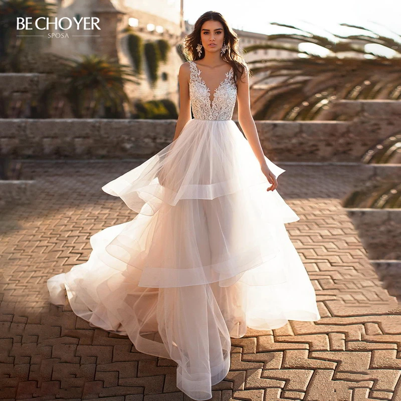 Платье Свадебное ТРАПЕЦИЕВИДНОЕ с V образным вырезом Тюлевое аппликациями