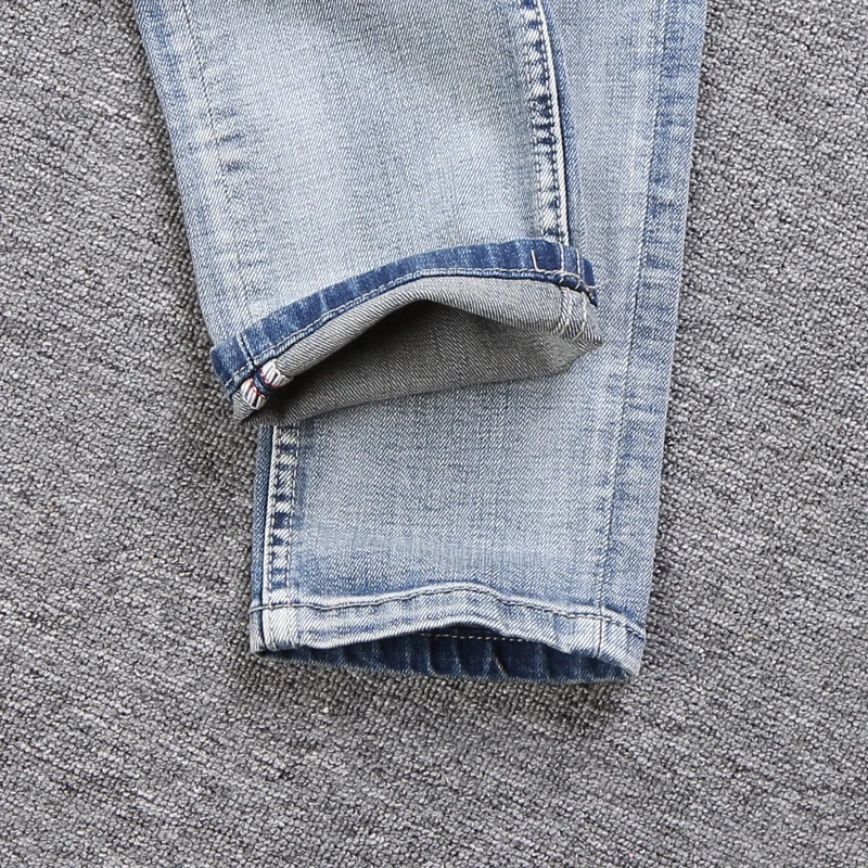 

Italian Style Fashion Men Jeans Light Blue White Wash Slim Fit Classical Jeans Men Patchwork Vintage Designer Ripped Jeans Men