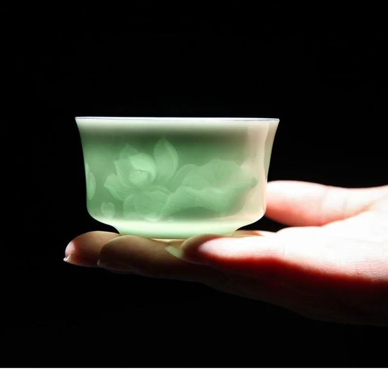 1 Pc 80ml Sculpted Hand Lotus Dragon Cup Of Tea At Jingdezhen Ceramics Celadon Kung Fu Teacups Drinkware Accessories