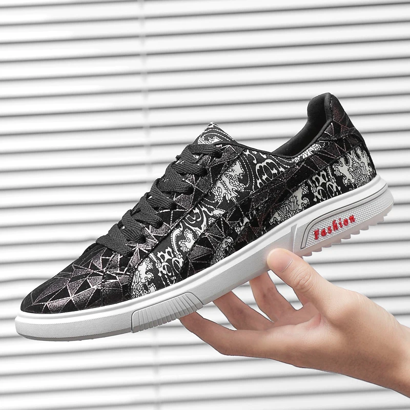 2019 Сезон весна-осень Брендовые мужские туфли черная дышащая Удобная