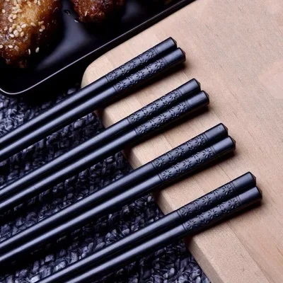 

5 Pairs Chopsticks Set Reusable Dishwasher-Safe Chopsticks Textured Tip Alloy Chopstick for Home Restaurant Housewarming