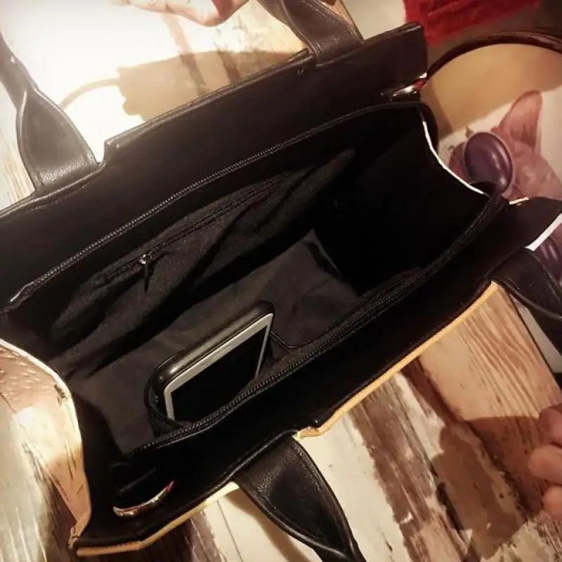 

Bestform Korean Fashion Cartoon Women Bag 2020 New Creative Leather Handbag Large Capacity Leisure Shoulder Messenger Bags