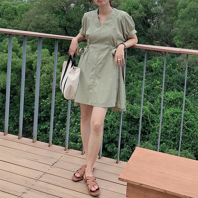 

Women Summer Fashion Solid Color Puff Sleeve A-Line Mini Dress Female New Green Bow Dresses Ladies Casual V-Neck Vestidos ML169