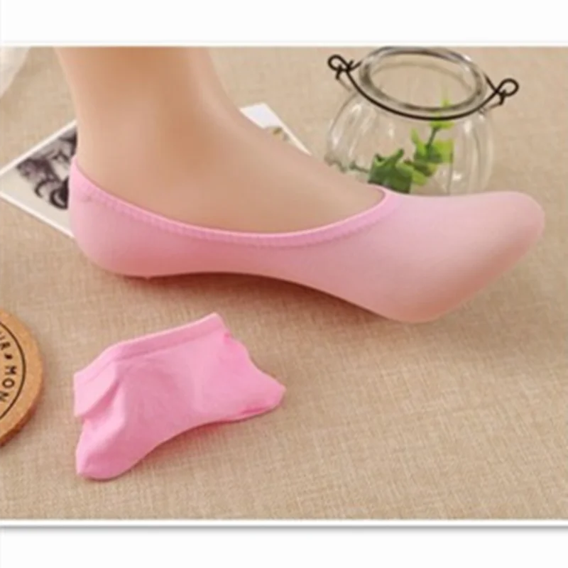 Женские носки из бамбукового волокна ярких цветов суперневидимые