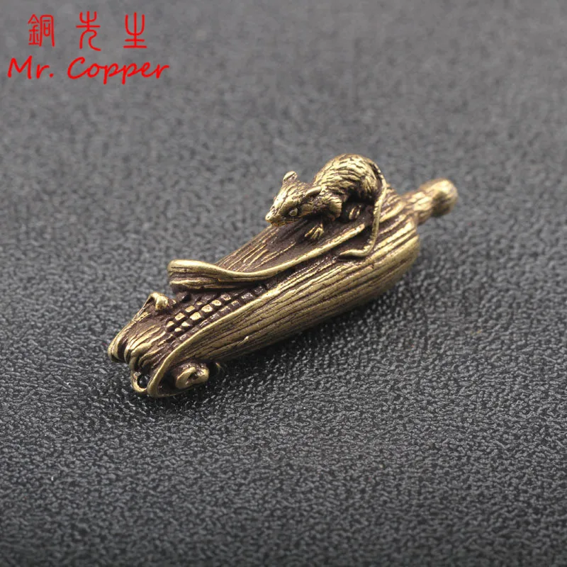 Старинная медная маленькая мышь большая кукуруза статуэтки миниатюры