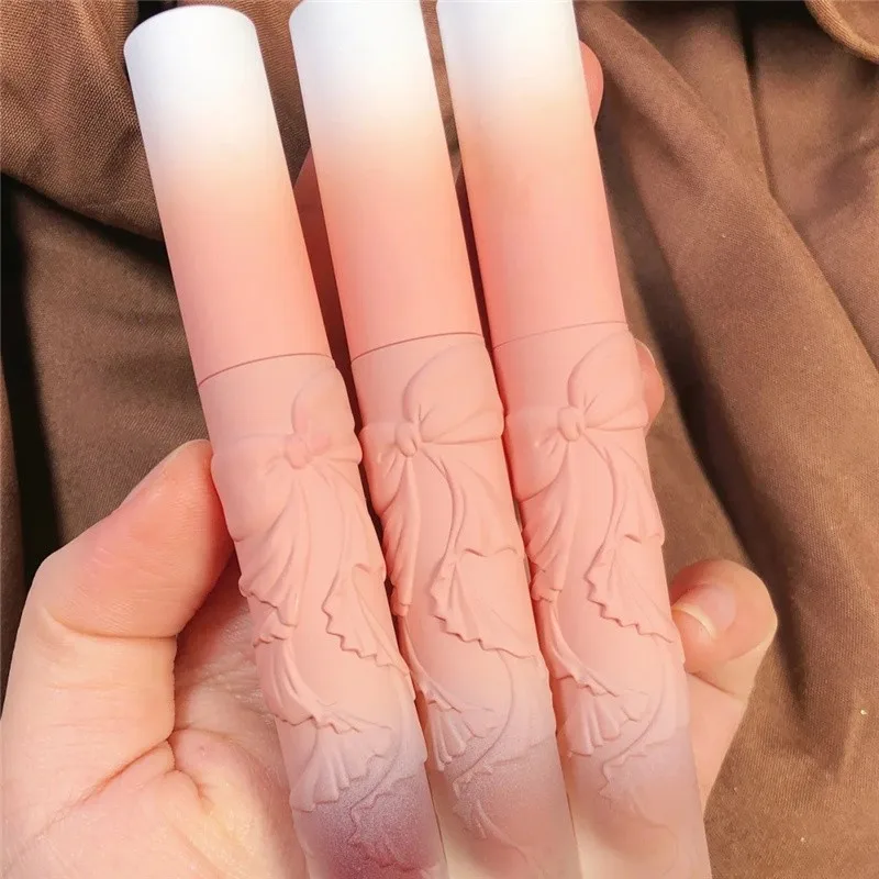 

8 Colors Retro Velvet Matte Lipstick Comestic Waterproof Long Lasting Lip Gloss Silky Lipgloss Sexy Red Lip Makeup